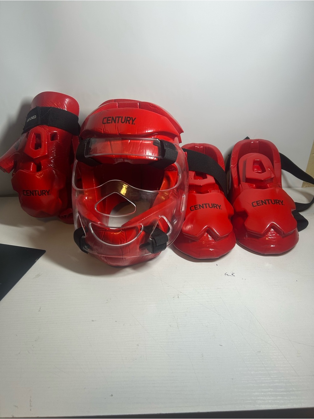 Red Protective Headgear and Pad Set for Men